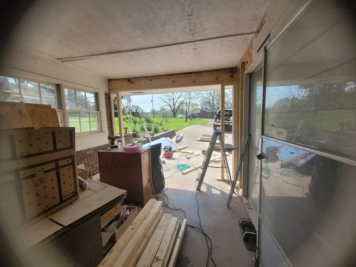 Air movers and dehumidifier for Drying & Dehumidification in Green Valley